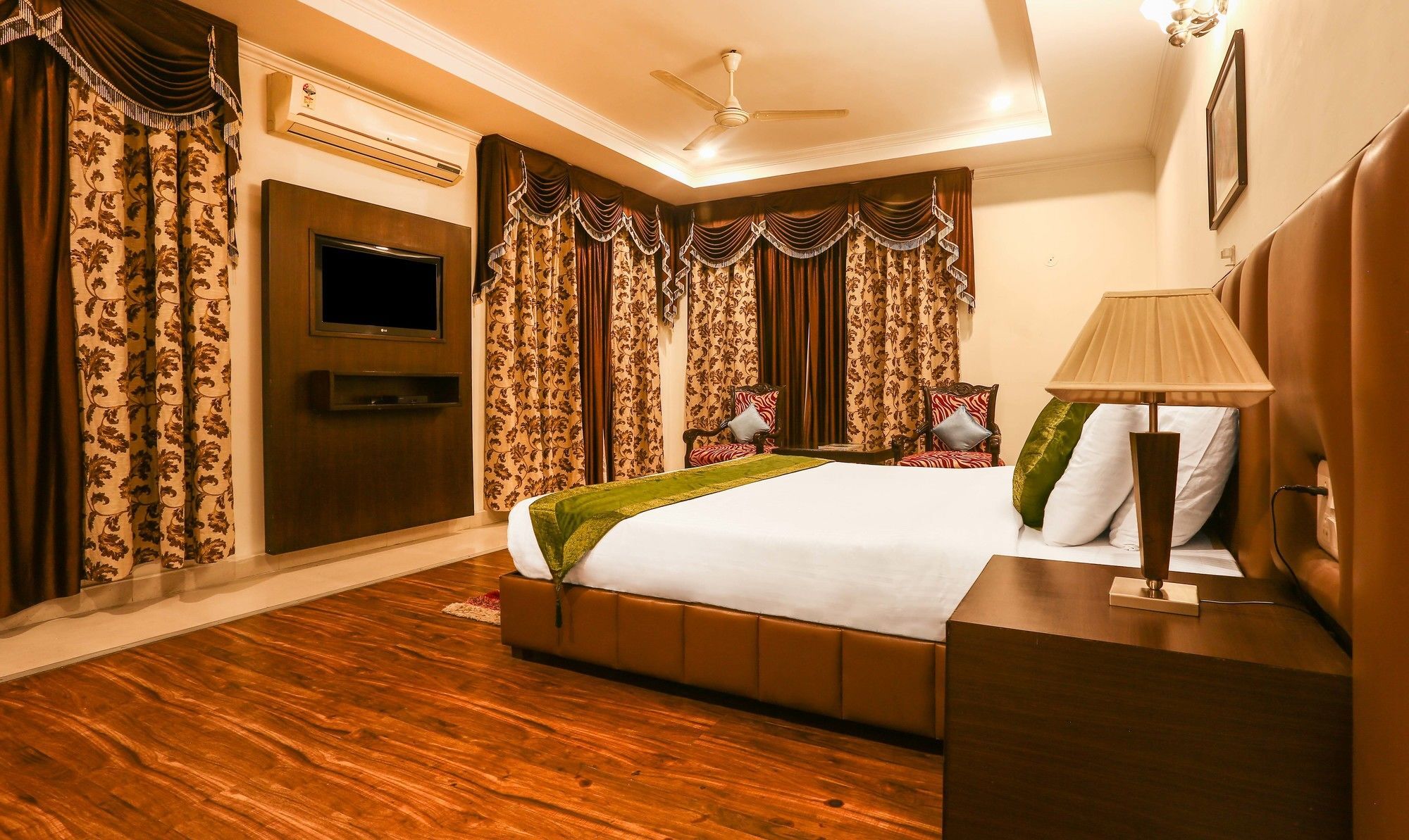 Treebo Trend Gk Conifer Hotell Dharamshala Eksteriør bilde